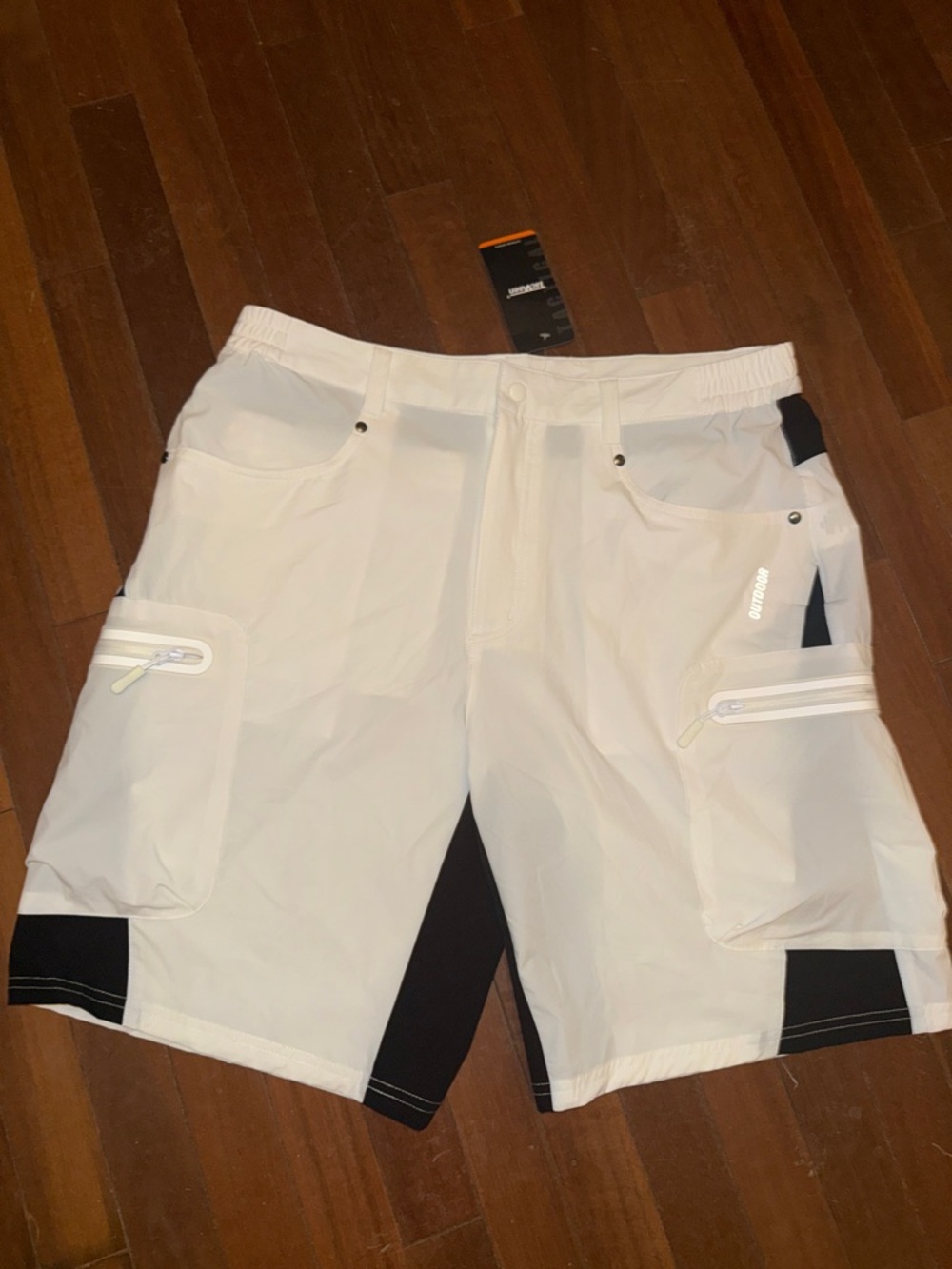 Men's White Cargo Shorts with Black Accents - Performance Pockets